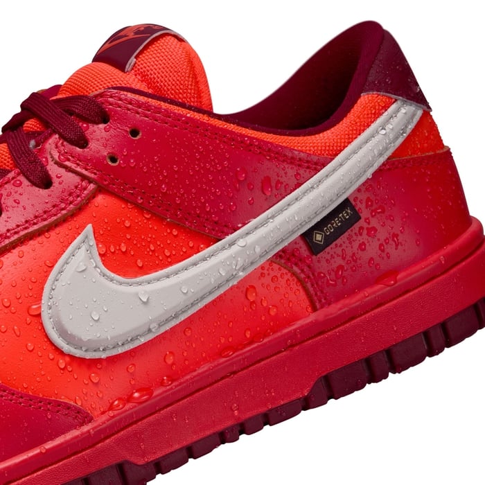 Nike x Gore-tex Dunk Low “Red Crush”