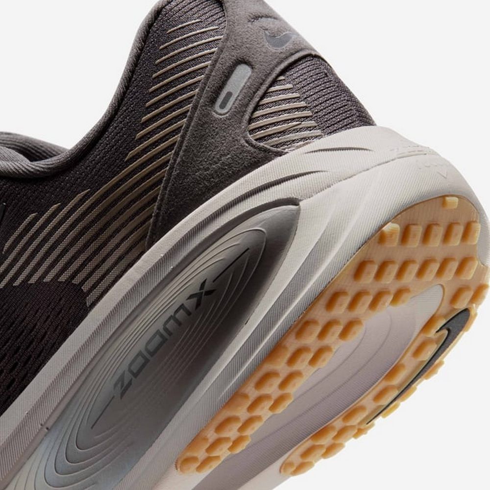 Nike Zoom Vomero 18 “College Grey”