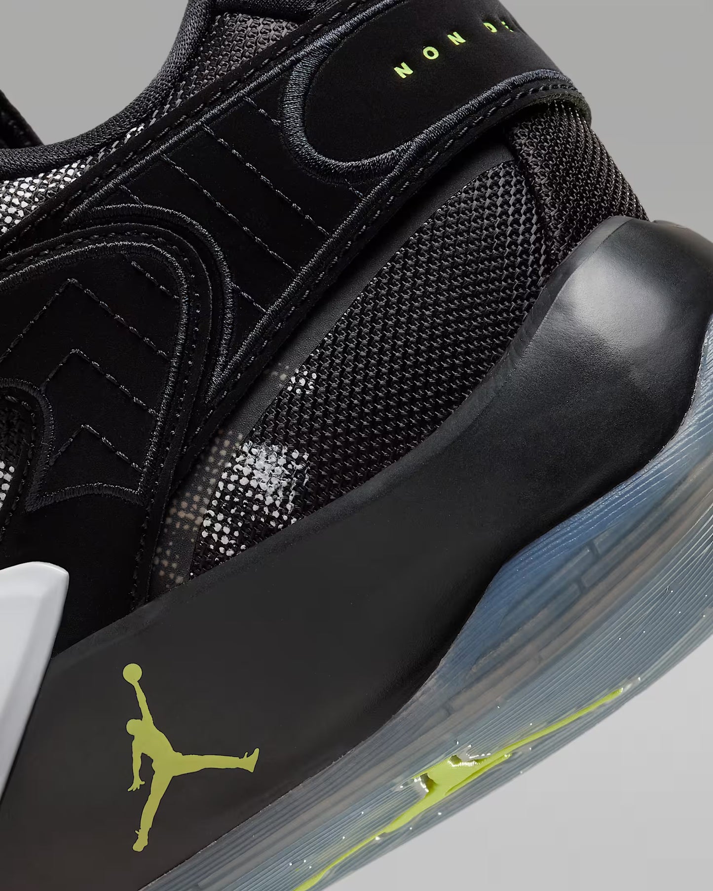 Jordan Luka 2 “Black Volt”