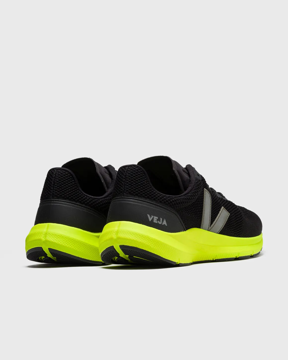 Veja Marlin LT V-Knit “Jaune Flou”