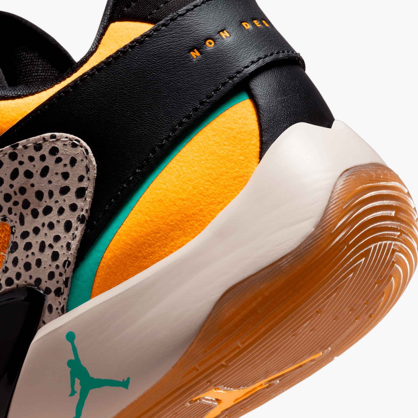 Jordan Luka 2 “The Pitch”