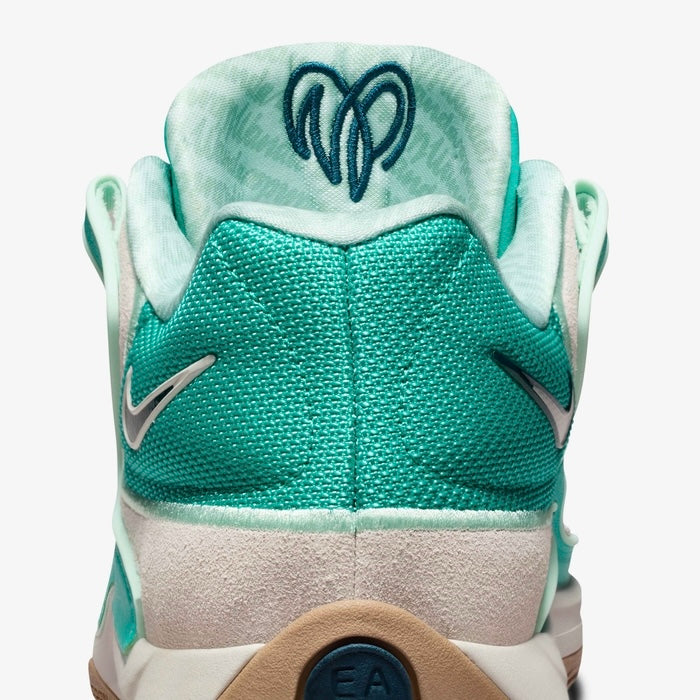 Nike KD 18 “Wanda Pratt”