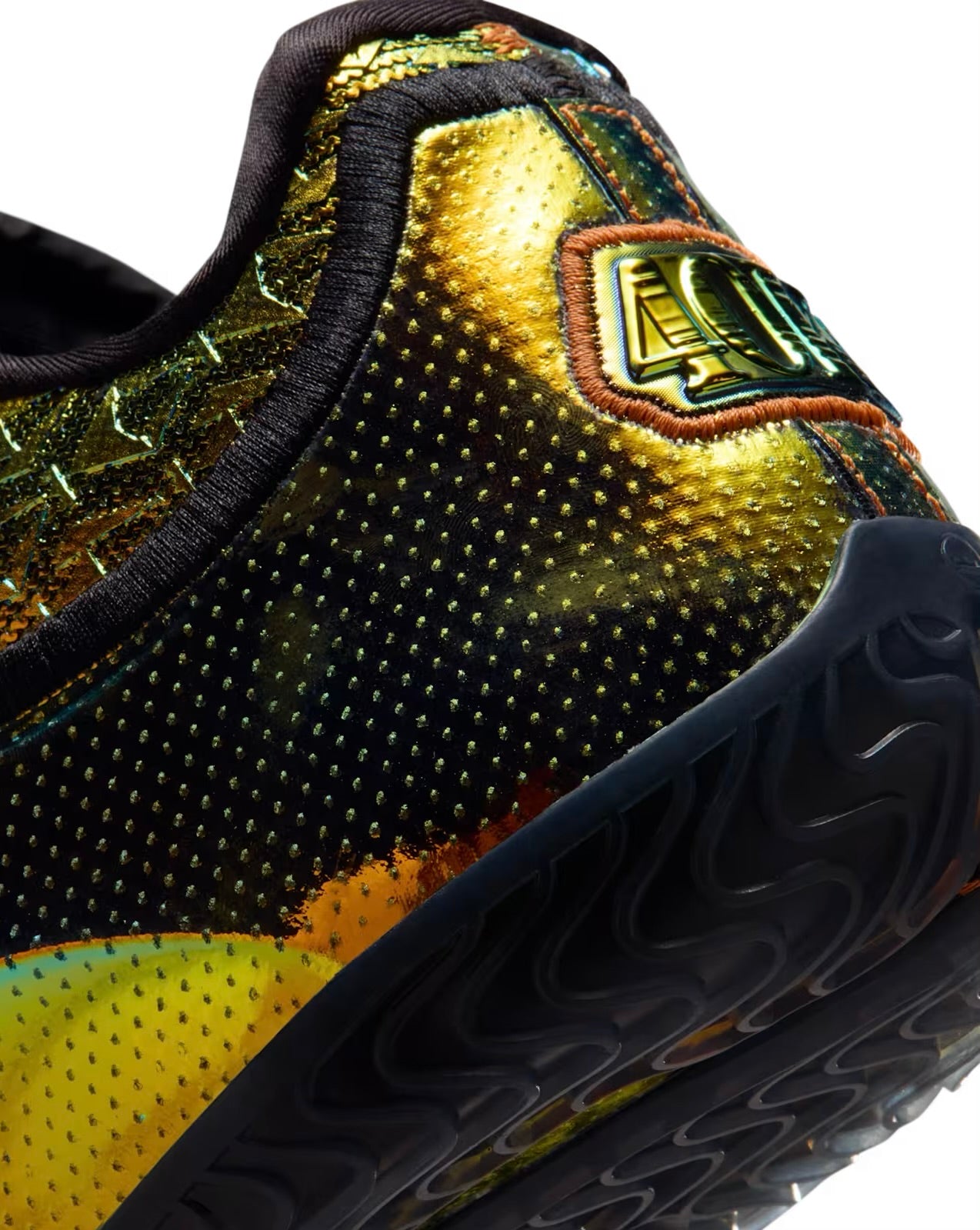 Nike LeBron XXXIII “Uncharted”