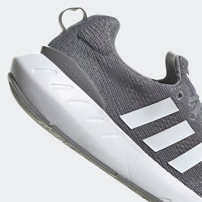 Adidas Swift Run 22