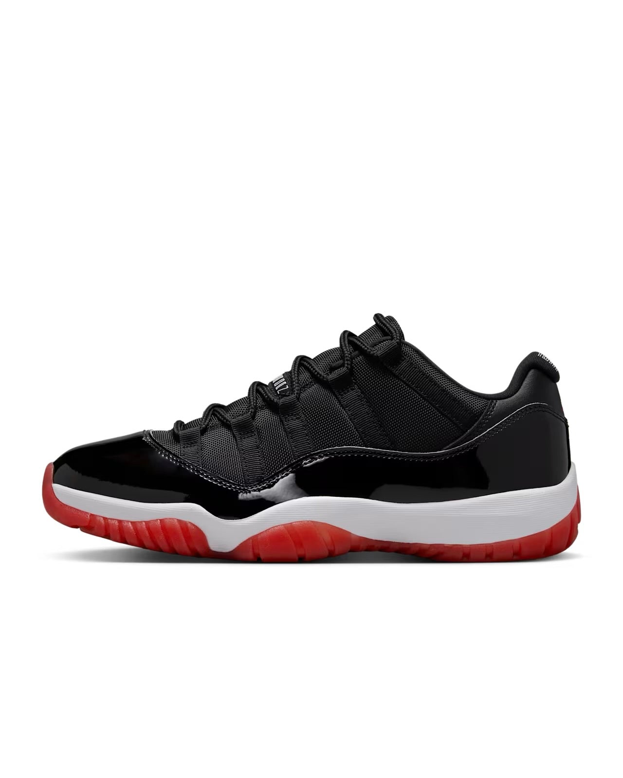 Jordan 11 Low “Bred”