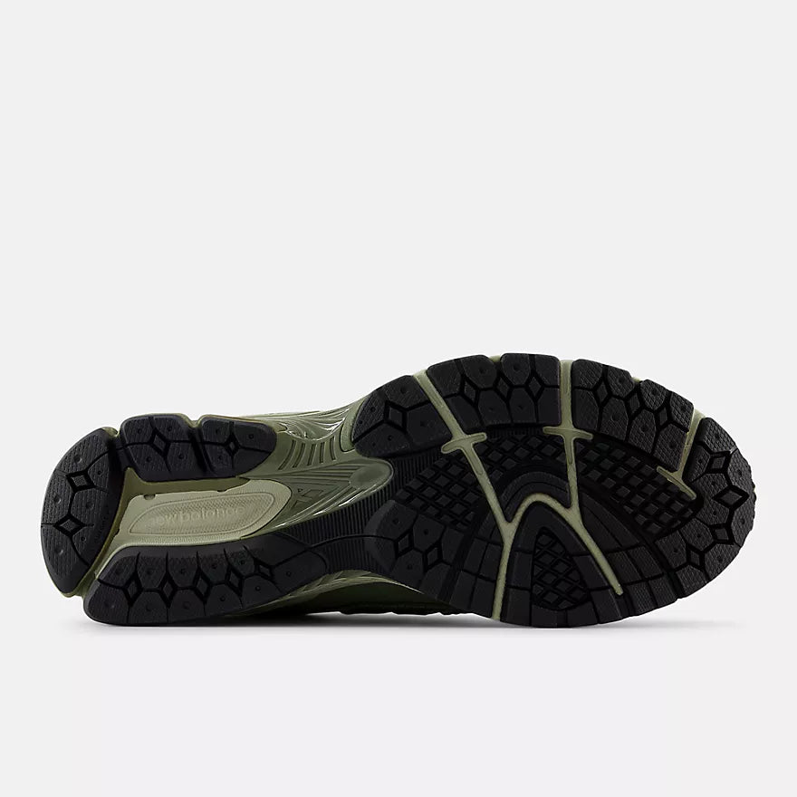 New Balance 1906R “Dark Stoneware”