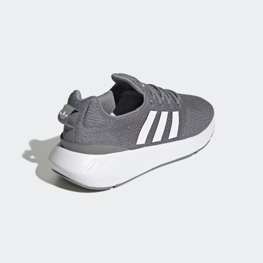 Adidas Swift Run 22