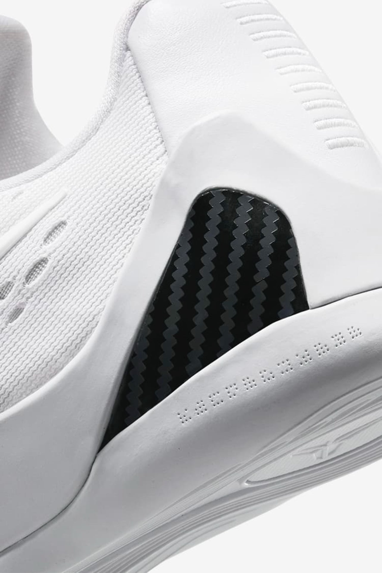 Nike Kobe 9 Elite Low Protro “Halo” Grade School