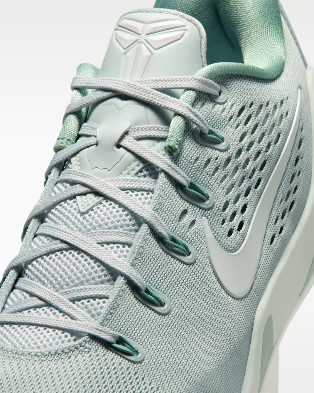 Nike Kobe 9 Elite Low EM Protro “Steam”