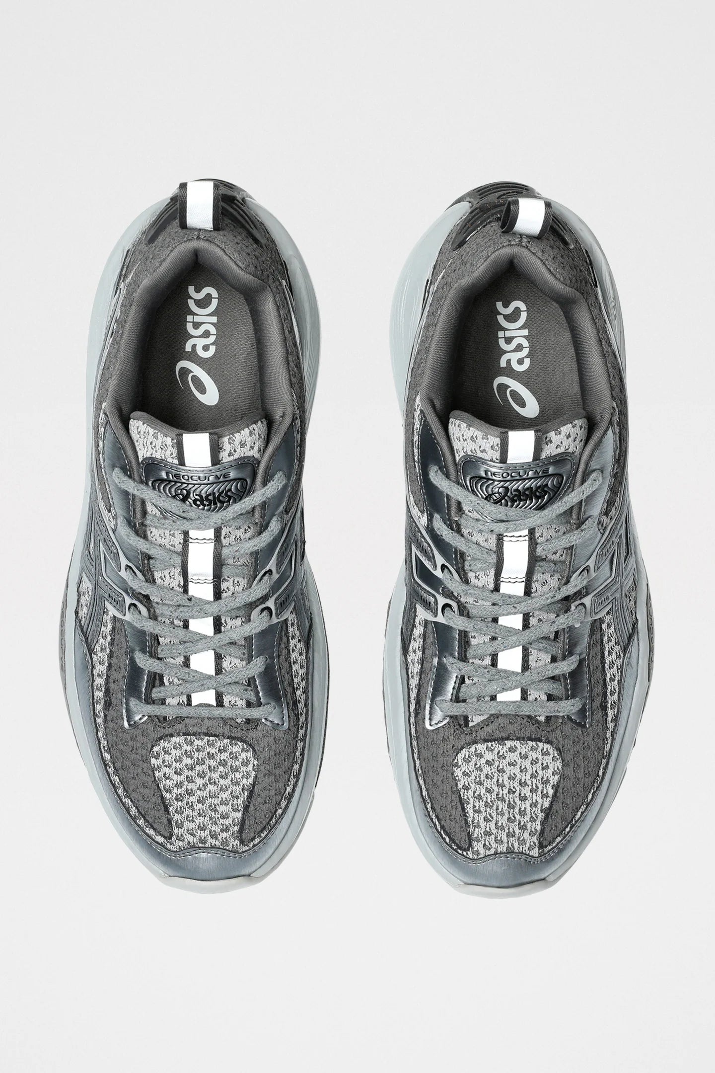 Asics Neocurve “Pure Silver”