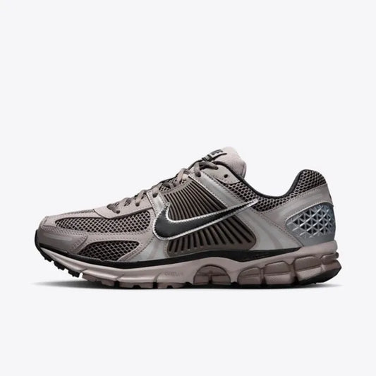 Nike Zoom Vomero 5 “Cave Stone”