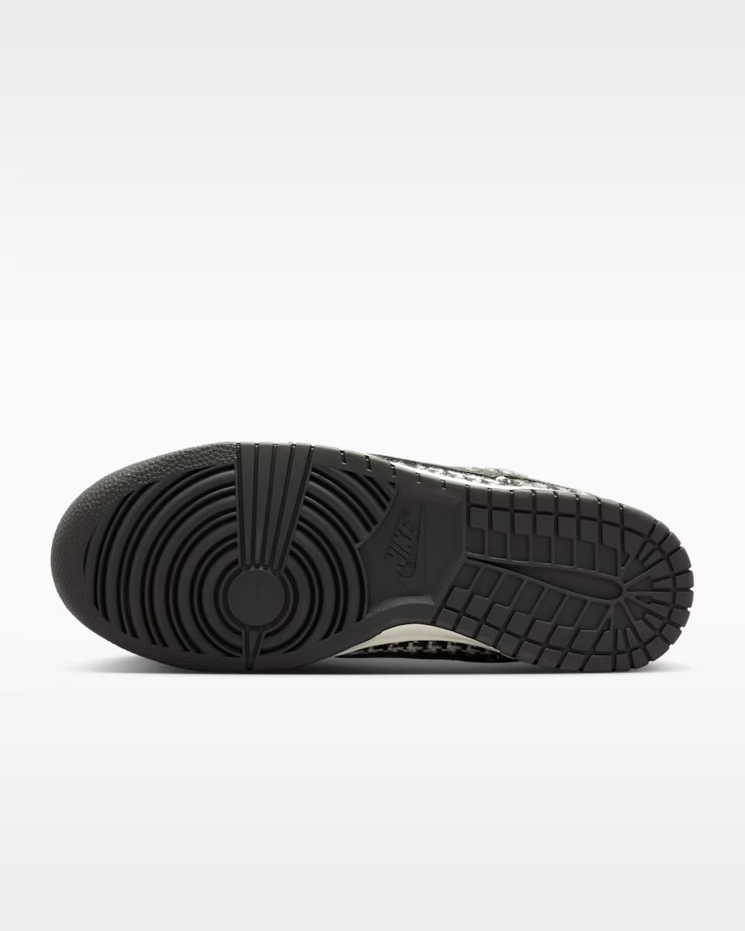 Nike x Harris Tweed Dunk Low “Hebrides”