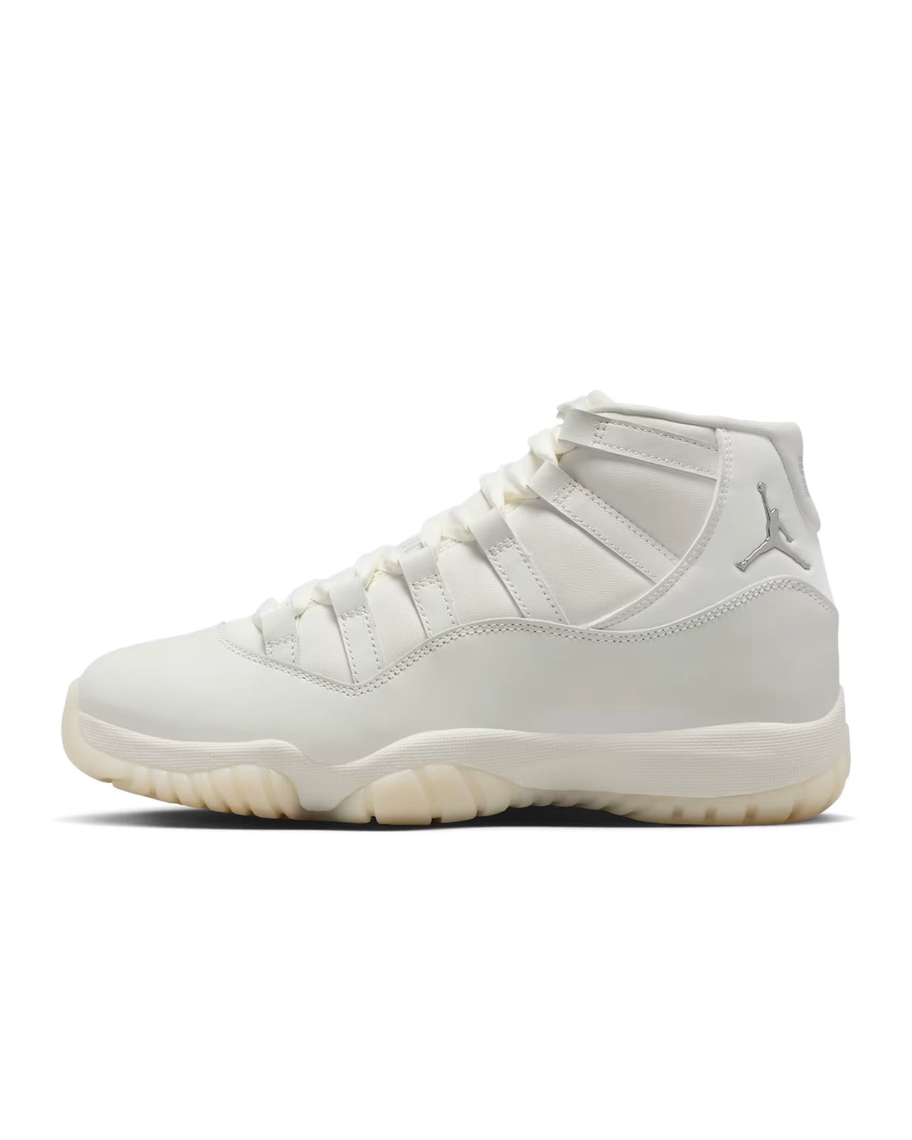 Jordan 11 Retro “Pearl”