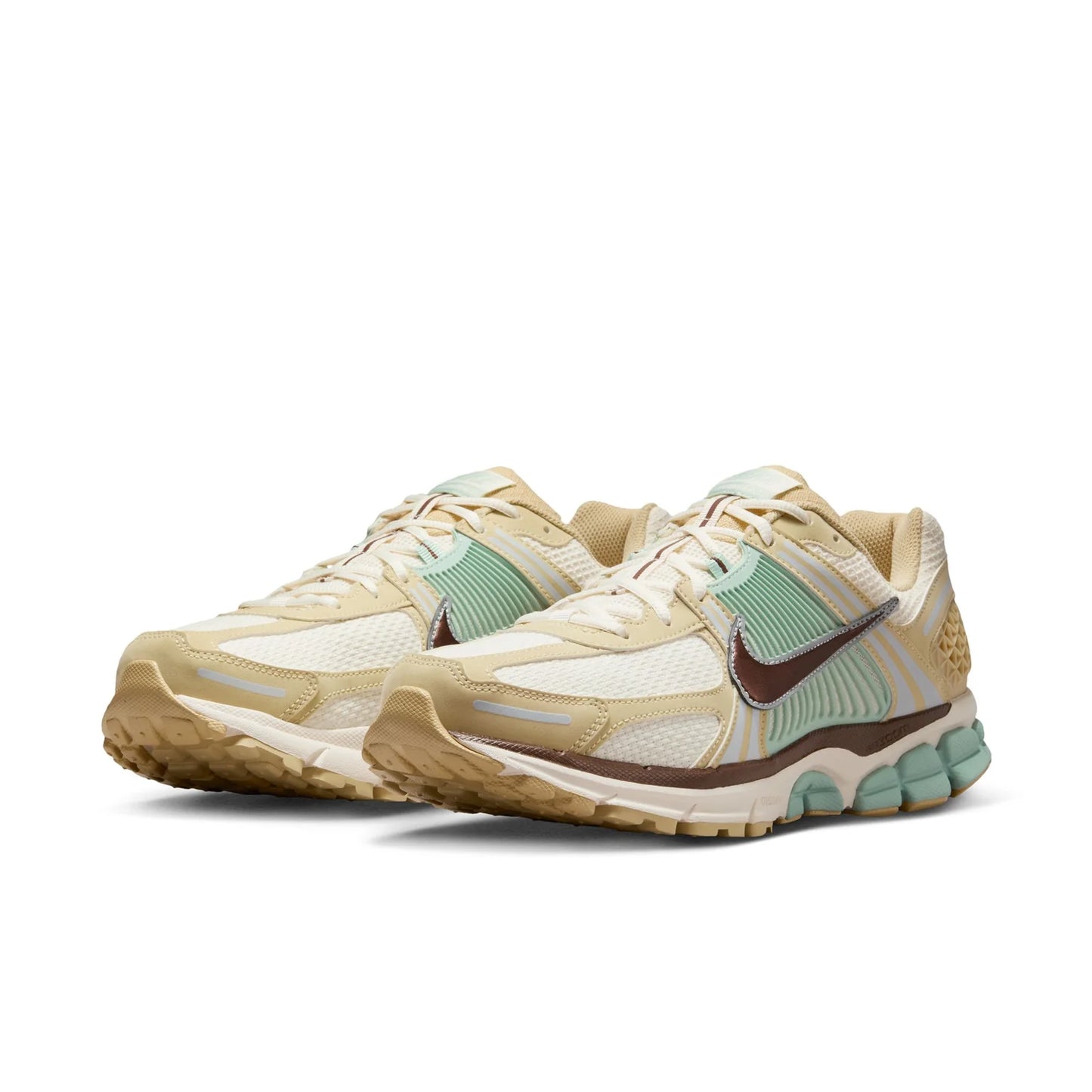 Nike Zoom Vomero 5 “Team Gold”