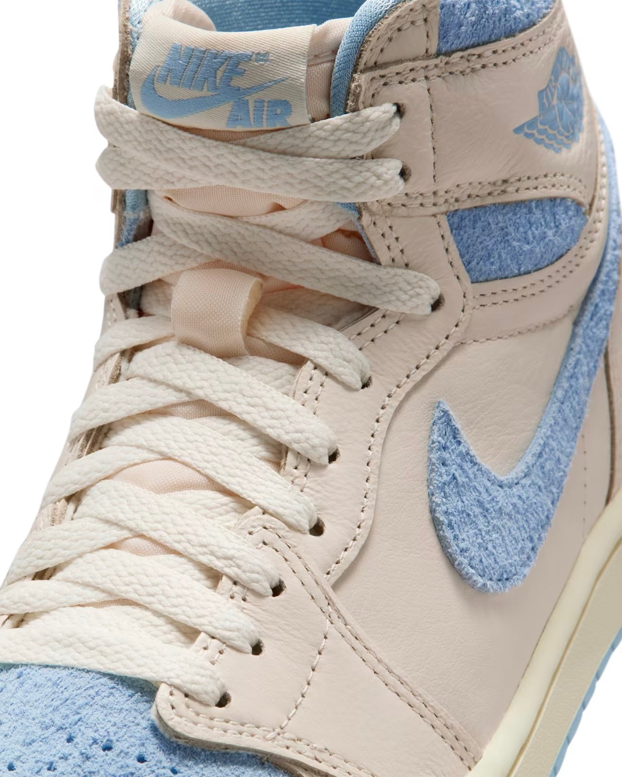 Jordan 1 Retro High OG “Pale Ivory”