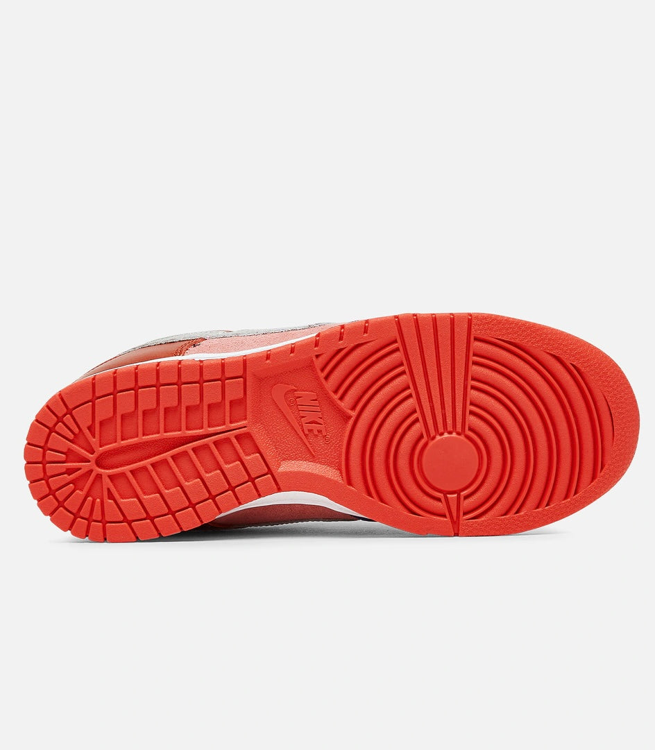 Nike Dunk Low SE “Sunset Pulse”