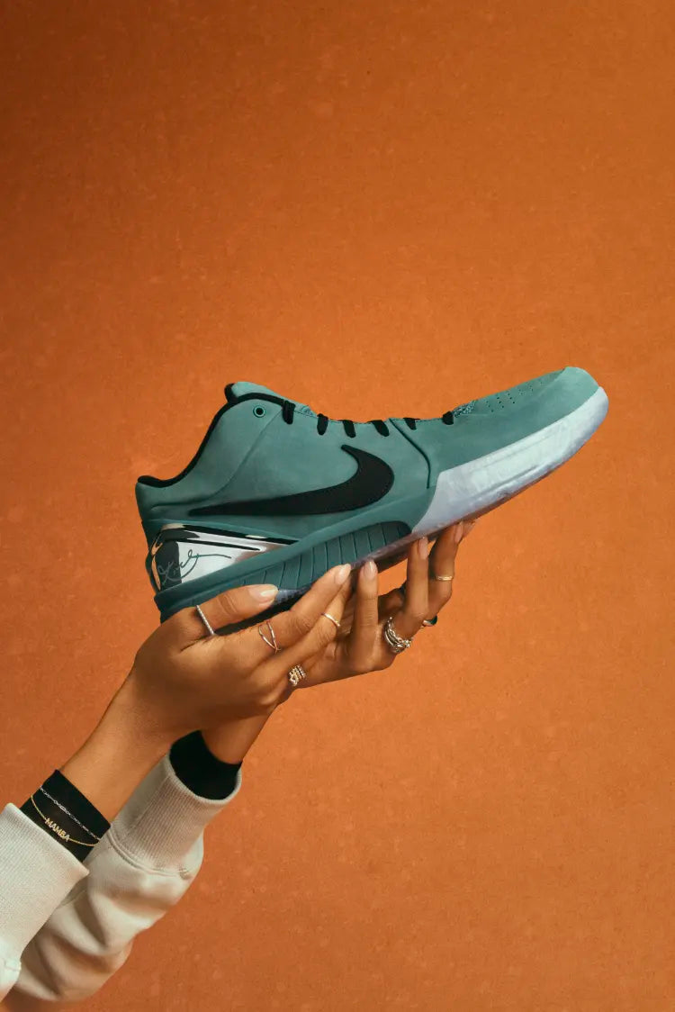 Nike Kobe 4 Protro “Girl Dad”