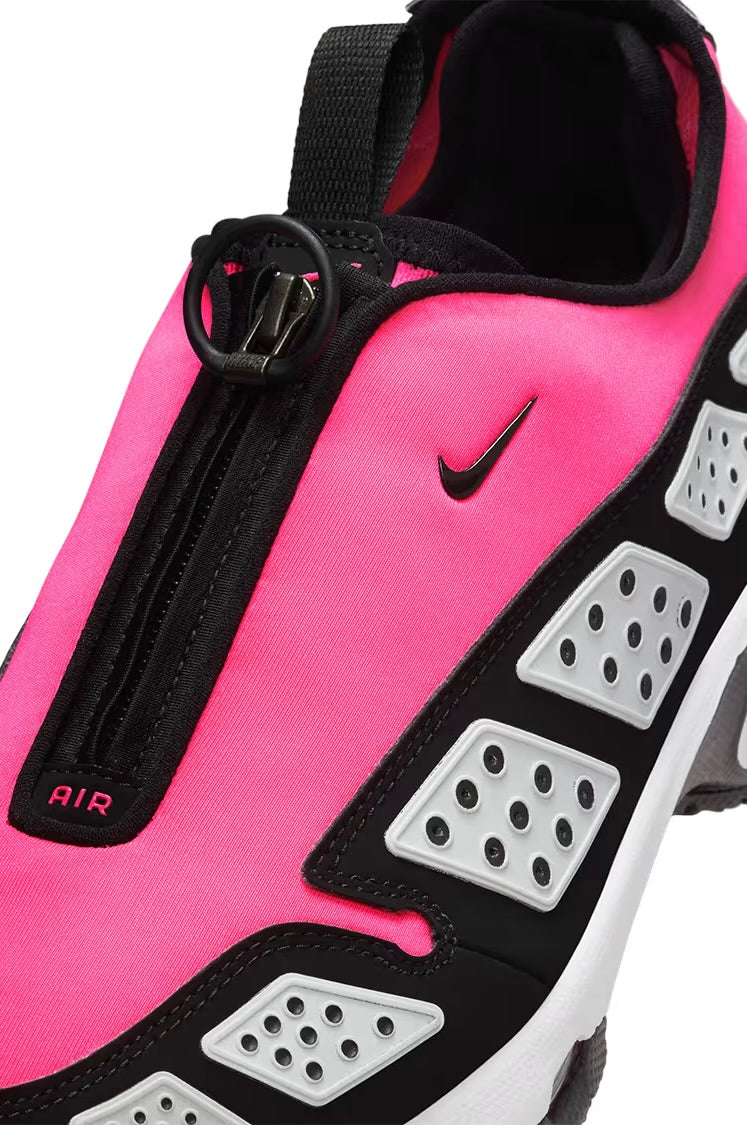 Nike Air Max SNDR “Hyper Pink”