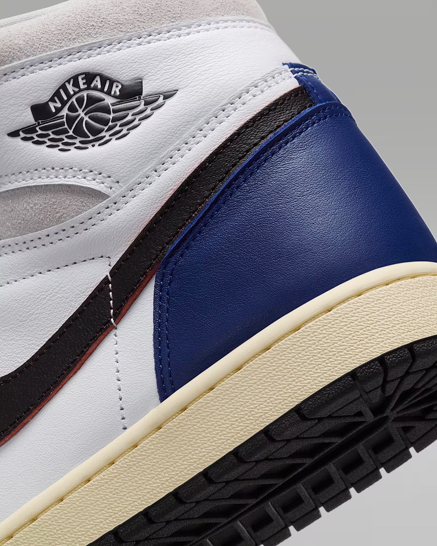 Jordan 1 High OG “Rare Air”
