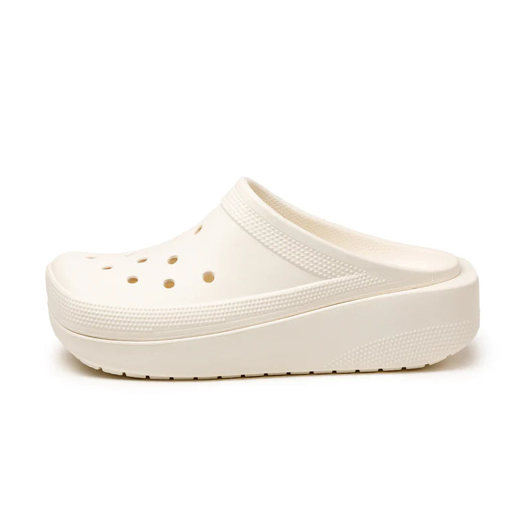 CROCS Classic Blunt Toe Clogs