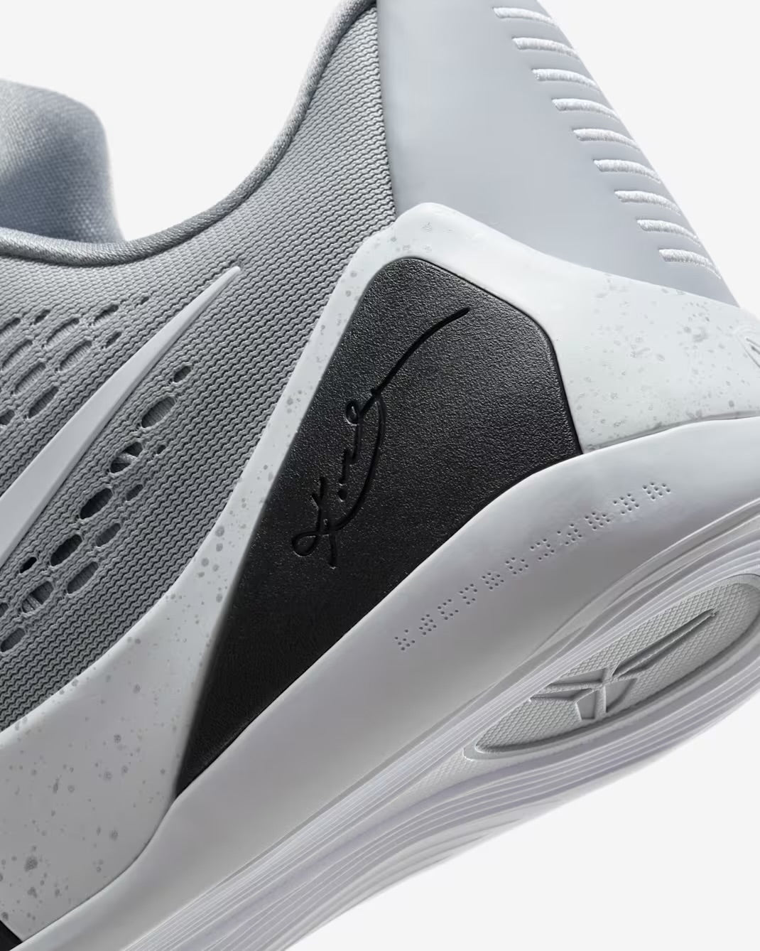 Nike Kobe 9 Elite Low EM Protro “Wolf Grey”