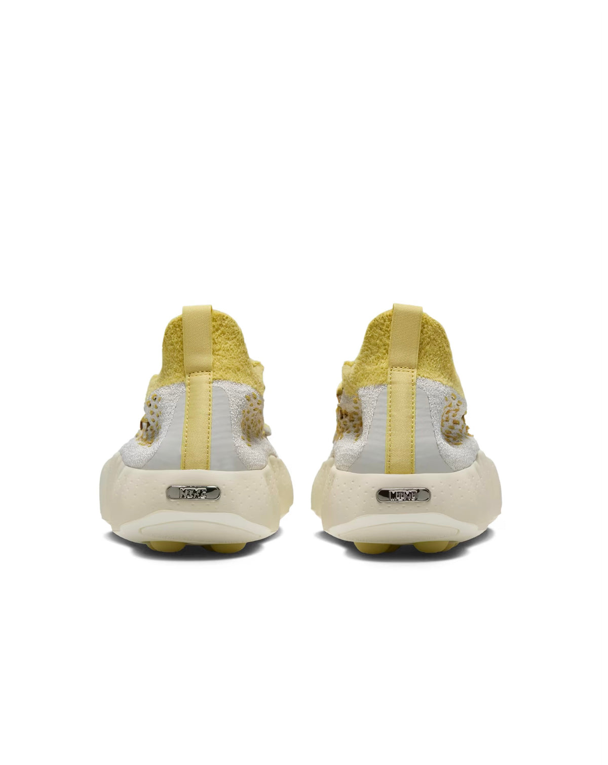 Nike Mind 002 Flyknit “Light Bone”