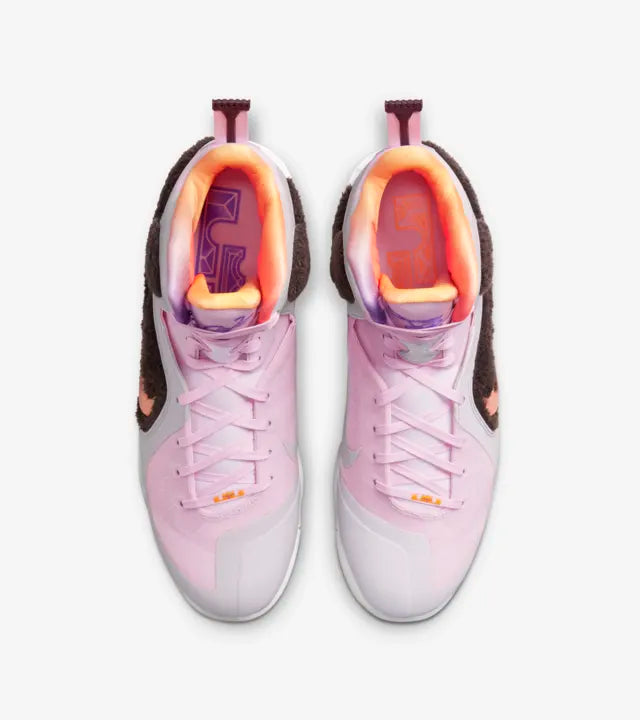 Nike LeBron Retro IX QS “Austin Powers”