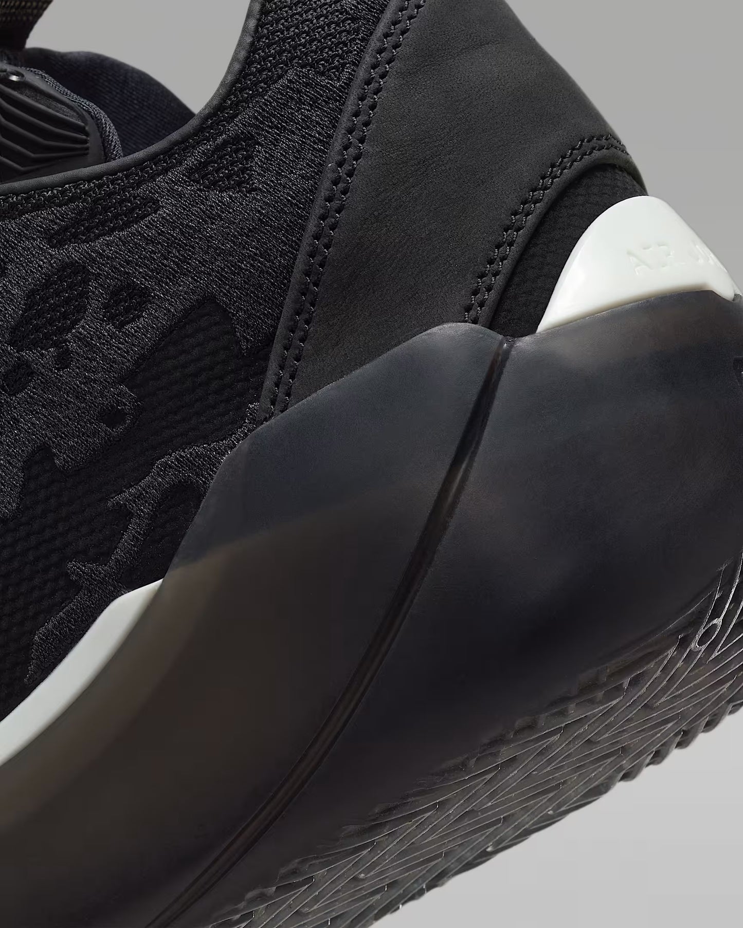 Jordan 39 “Lumier”