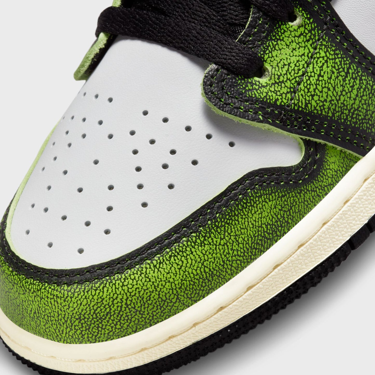 Jordan 1 Low “Electric Green”
