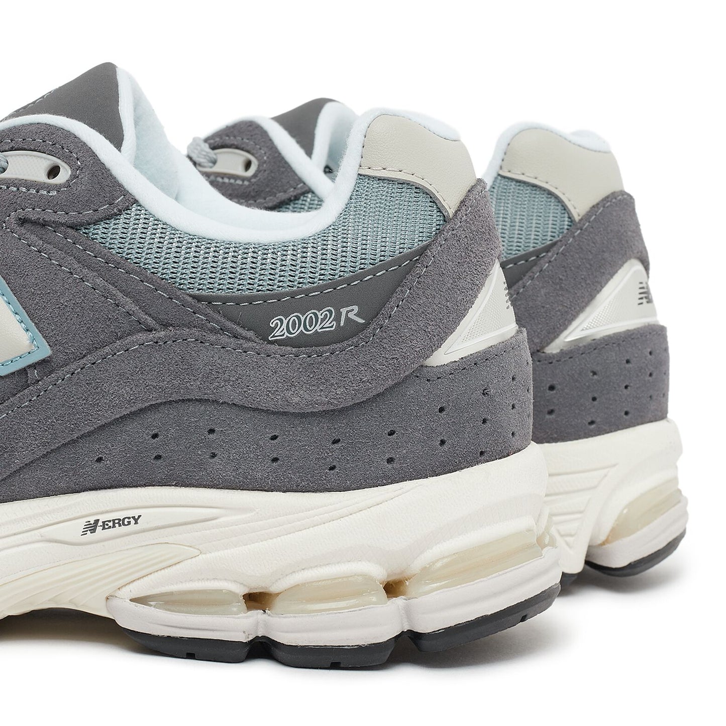 New Balance M2002 “Grey”