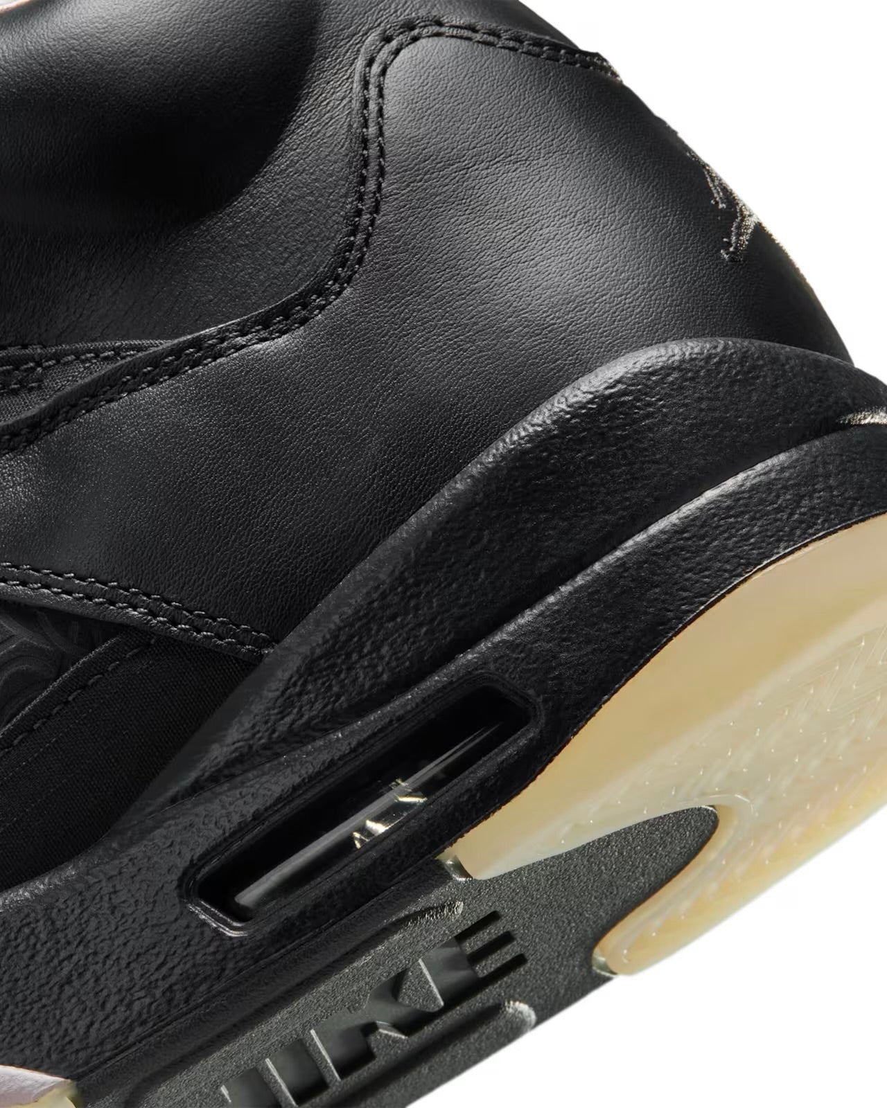 Jordan 5 x Paris Saint-Germain “Off Noir”