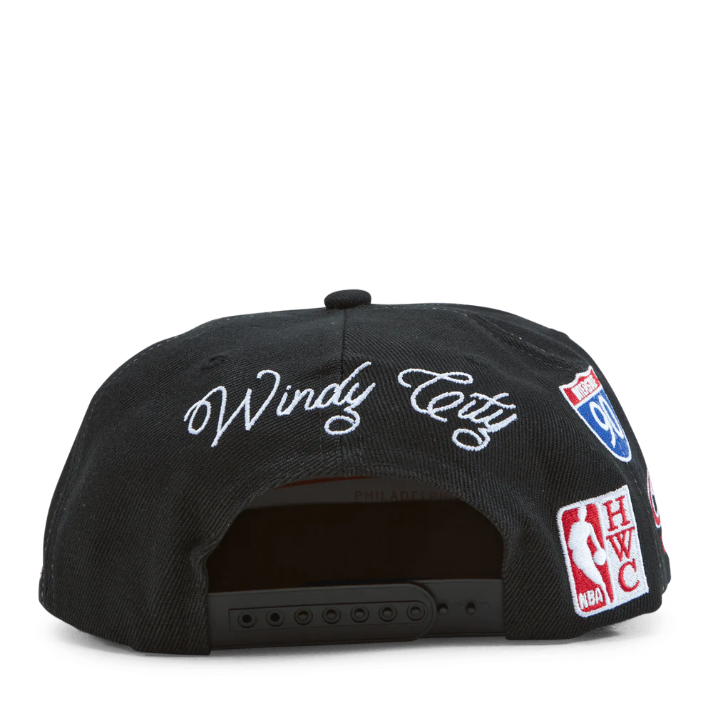 Mitchell & Ness NBA Bulls Hyperlocal Snapback