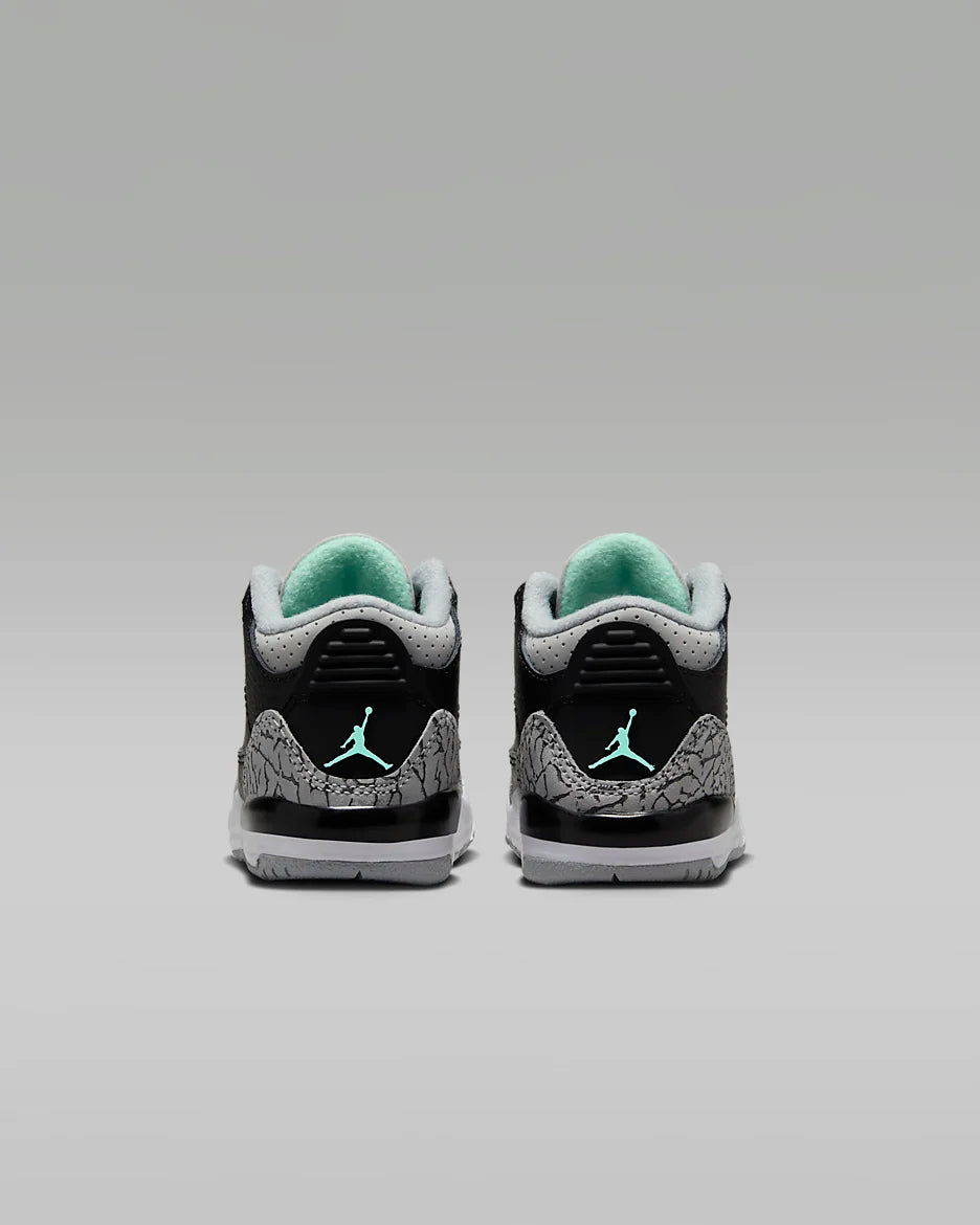 Jordan 3 Retro “Green Glow”