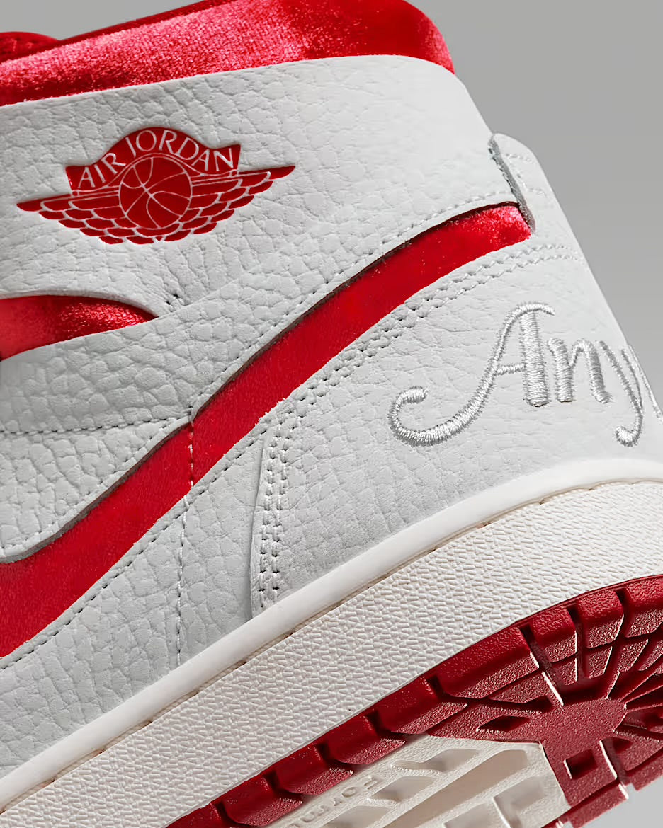 Jordan 1 CMFT 2 "Valentines Day"