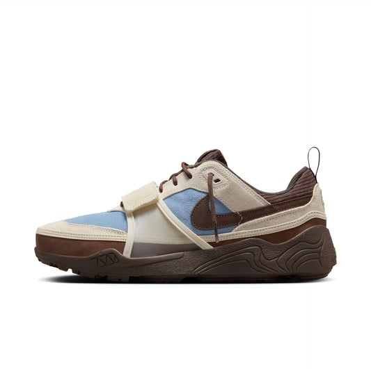 Jordan x Travis Scott Zoom Field Jaxx “Pale Ivory & Leche Blue”