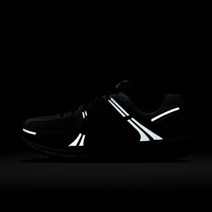 Nike Vomero 5 "Metallic Silver"