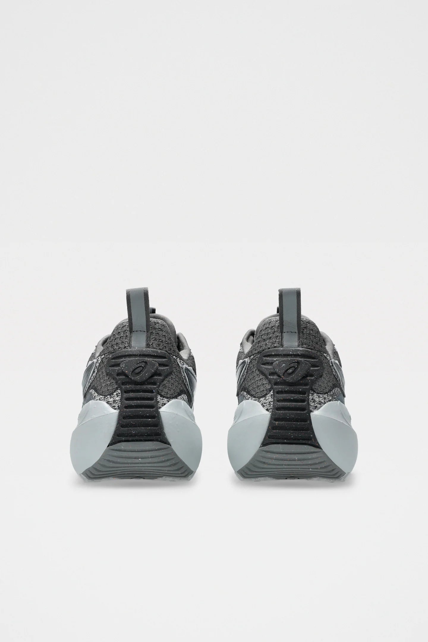 Asics Neocurve “Pure Silver”