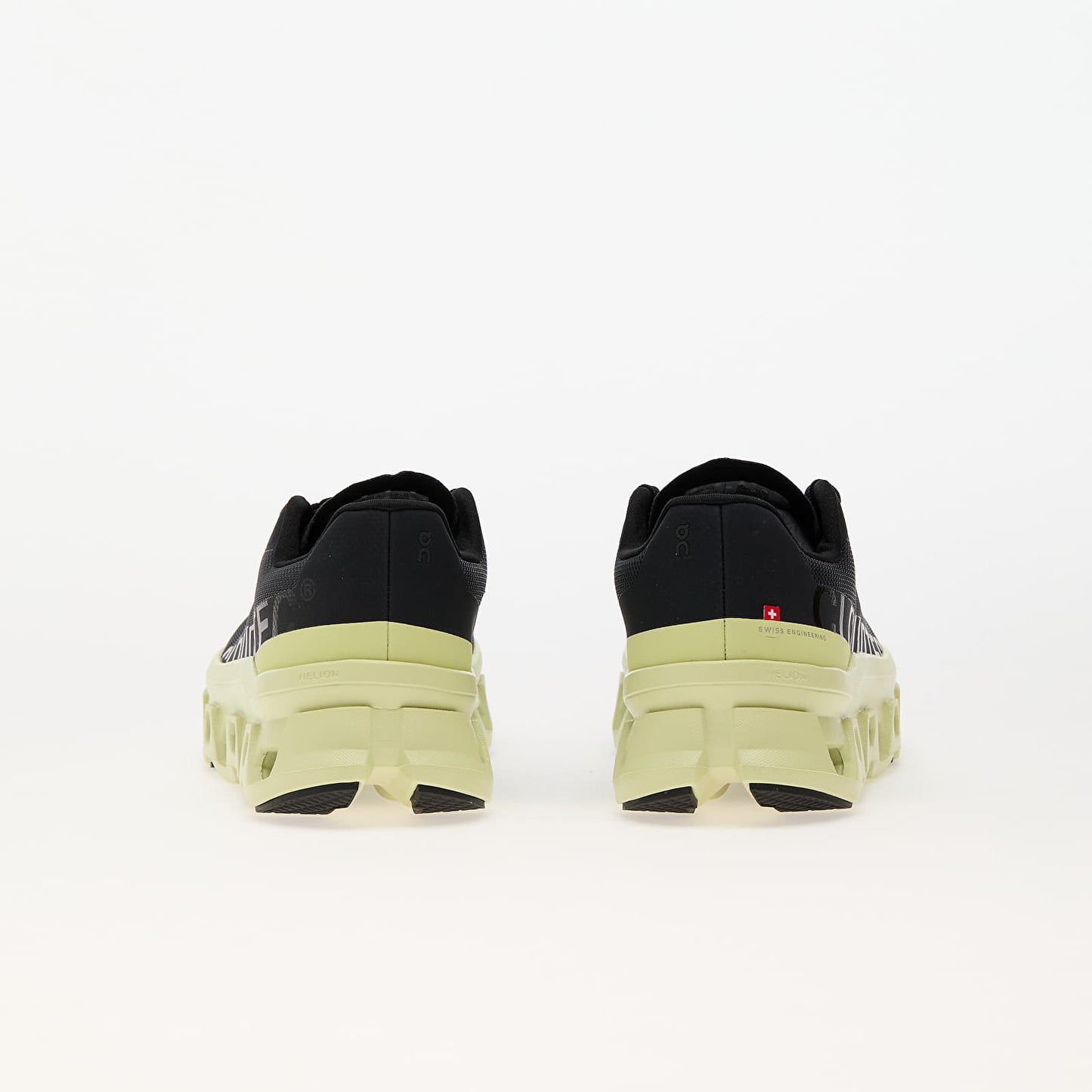 On Running Cloudmonster “Acacia”
