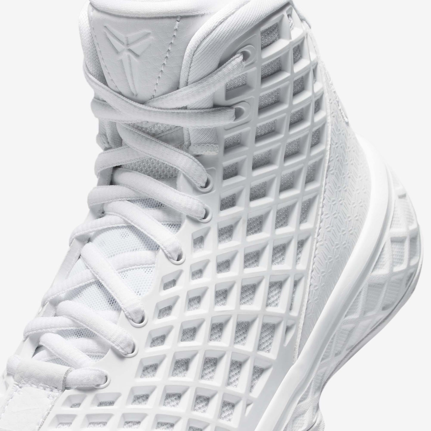 Nike Kobe 3 Protro “Halo”