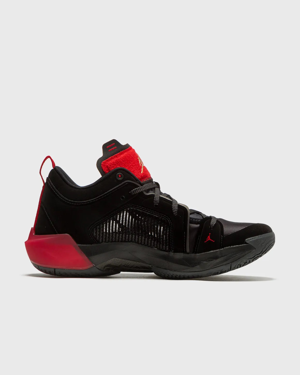 Jordan XXXVII Low “Bred”