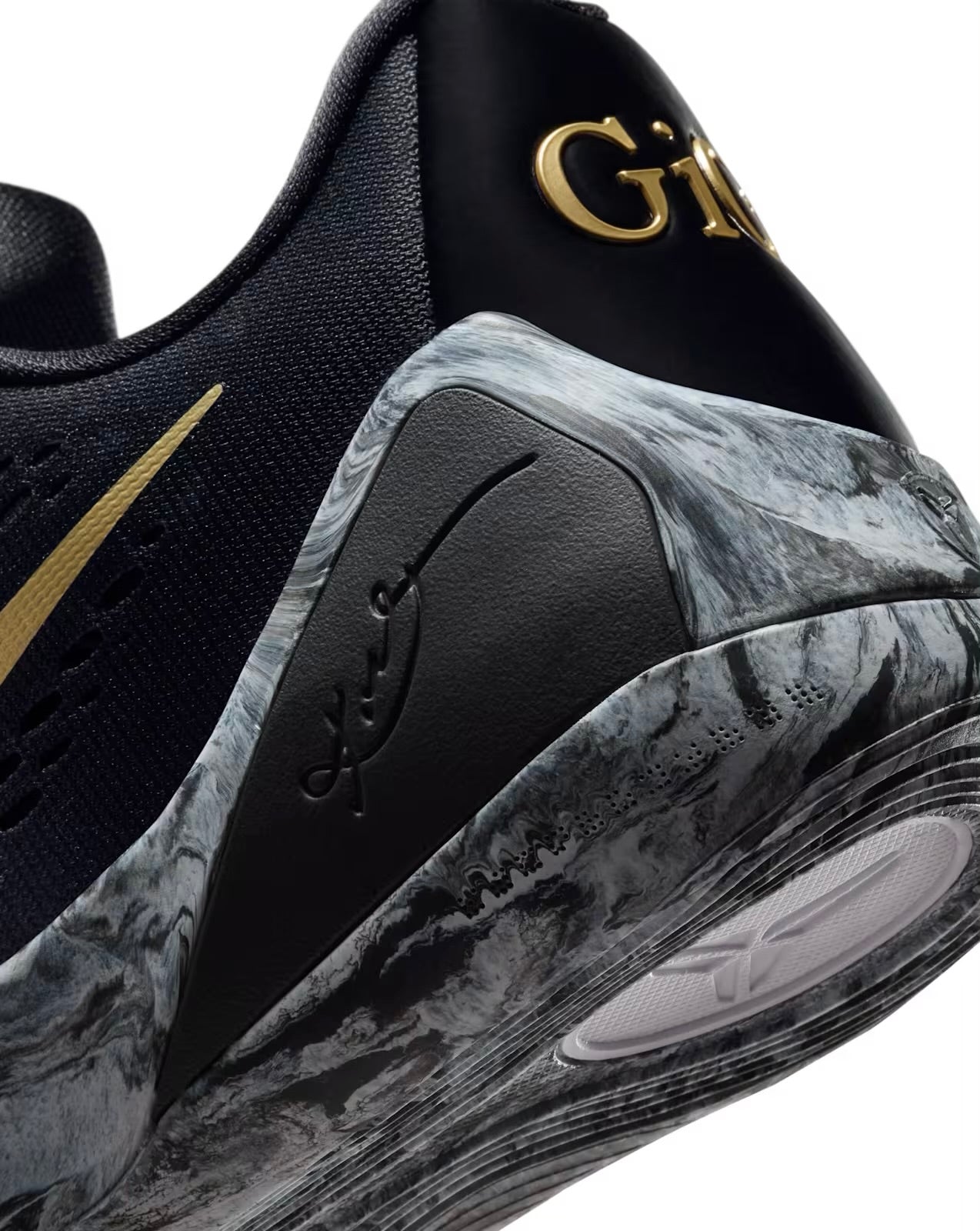 Nike Kobe 9 Elite Low EM Protro “Mambacita”