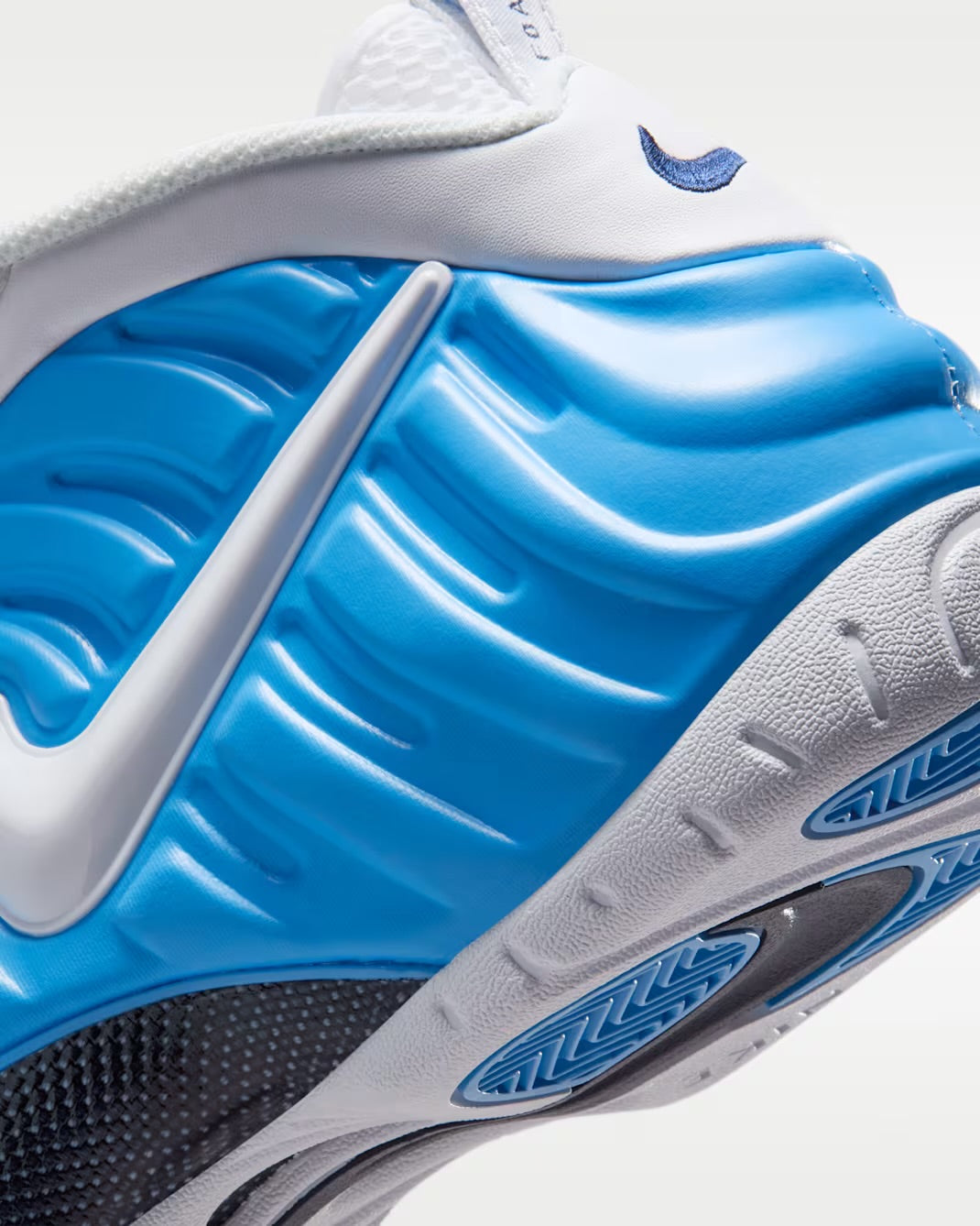 Nike Air Foamposite Pro “University Blue”