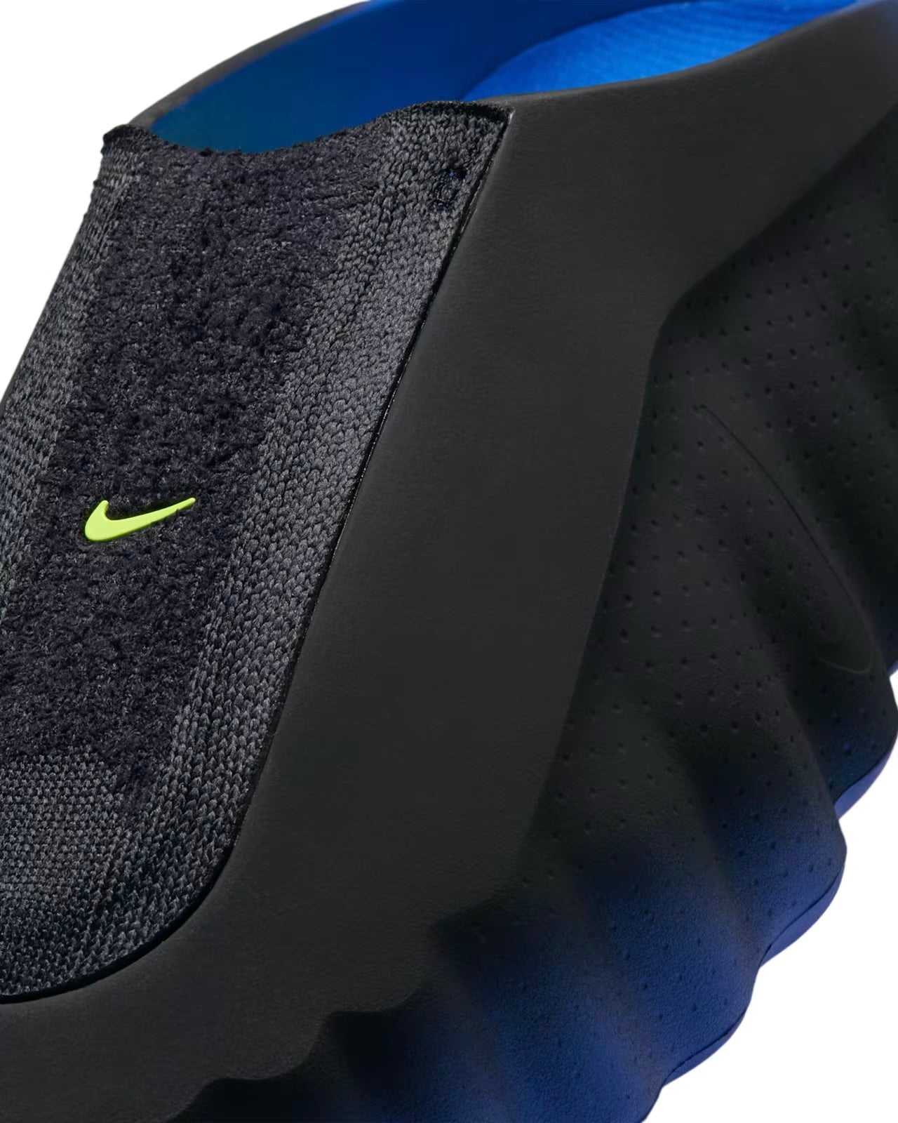 Nike Mind 001 QS “Hyper Royal”