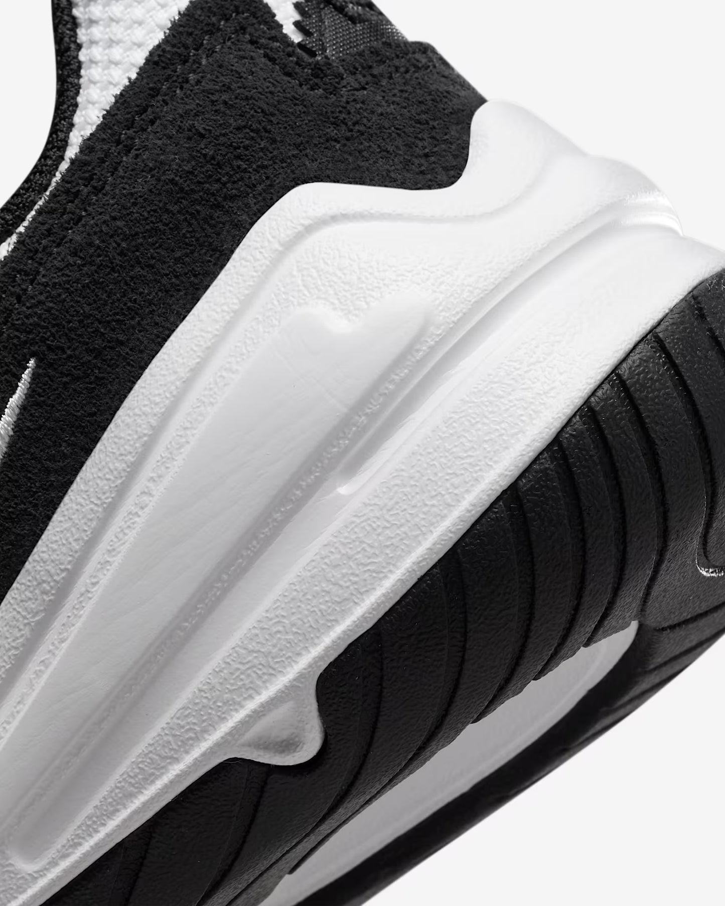 Nike Tech Hera “Black/White”