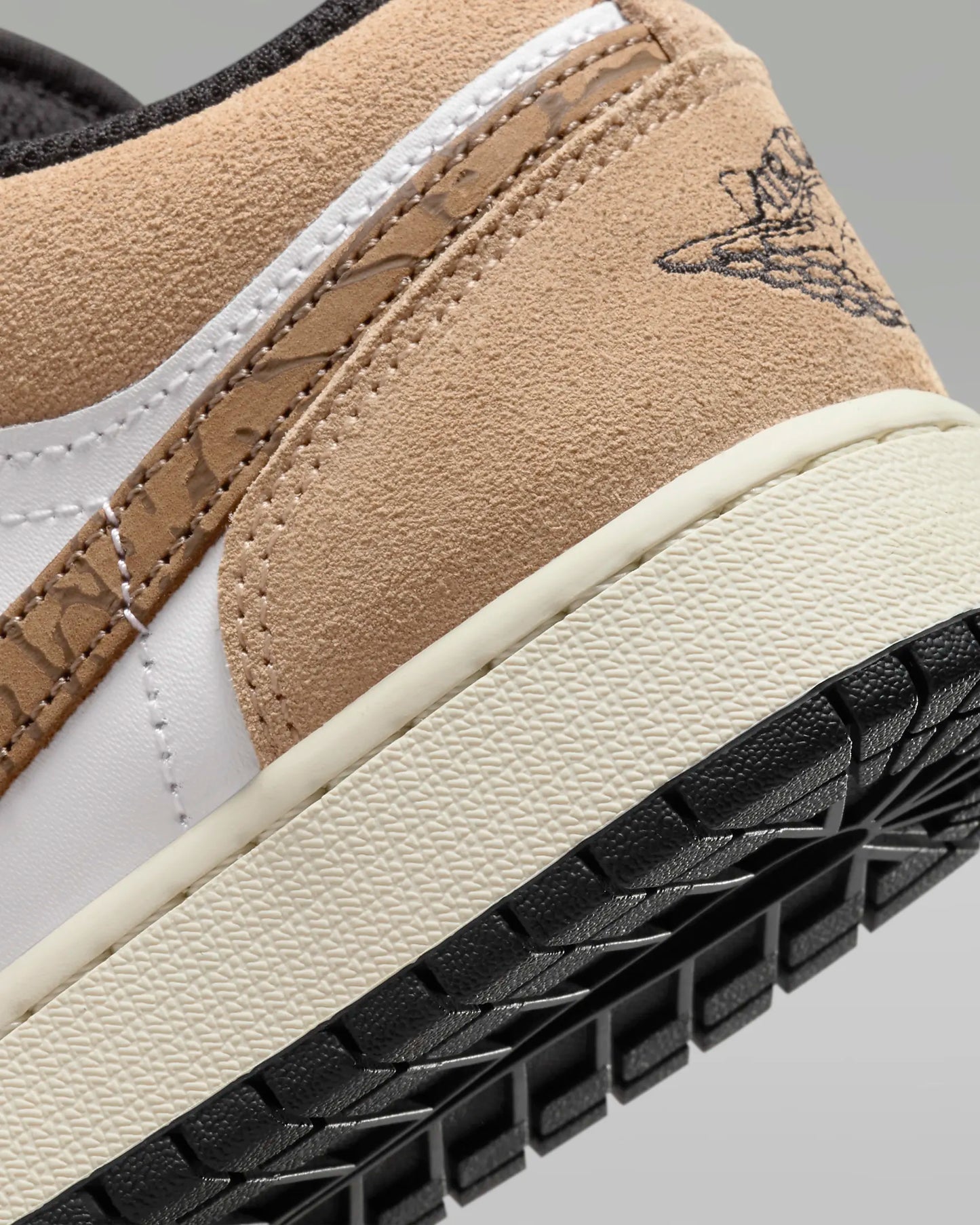 Jordan 1 Low SE “British Tan”