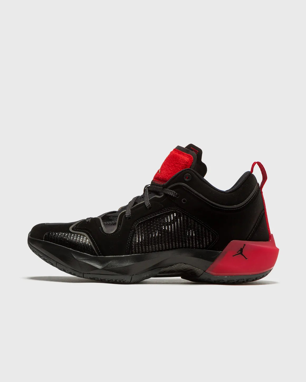 Jordan XXXVII Low “Bred”