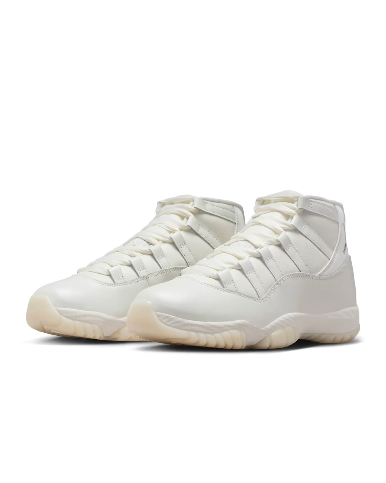 Jordan 11 Retro “Pearl”