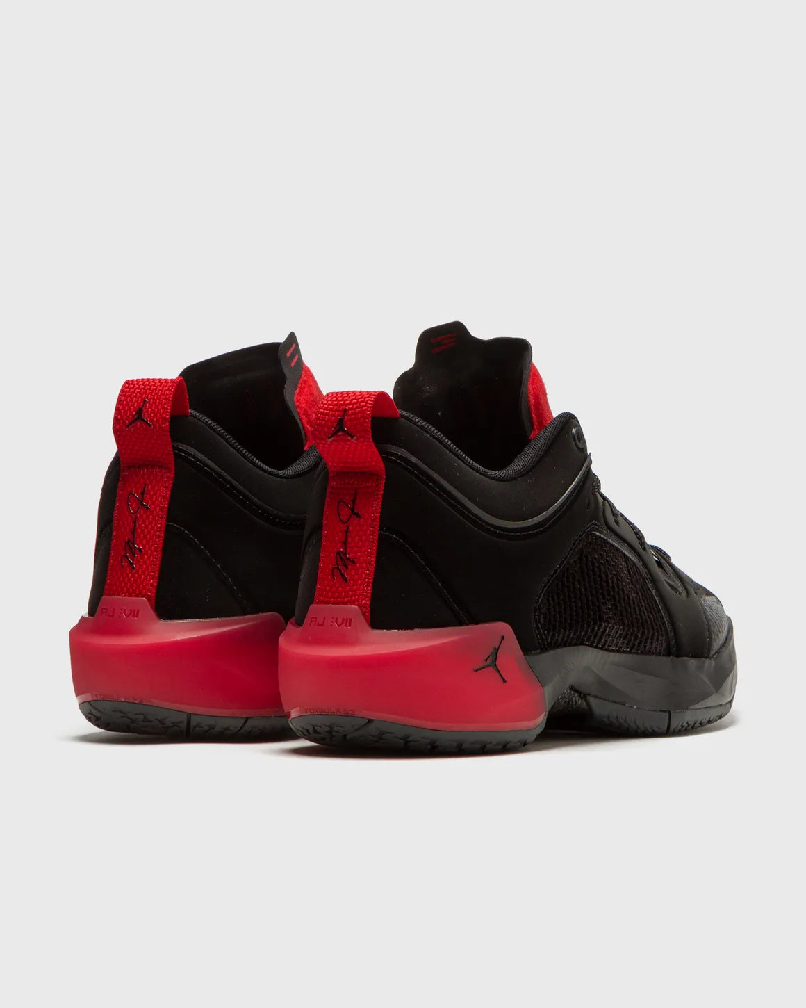 Jordan XXXVII Low “Bred”
