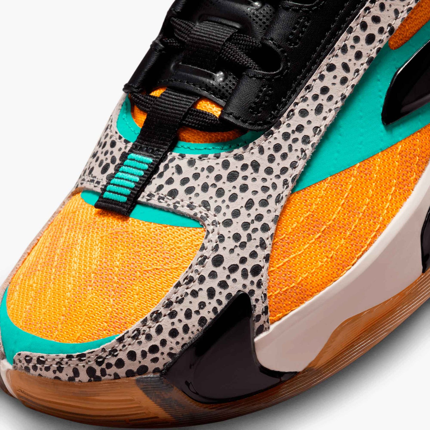 Jordan Luka 2 “The Pitch”