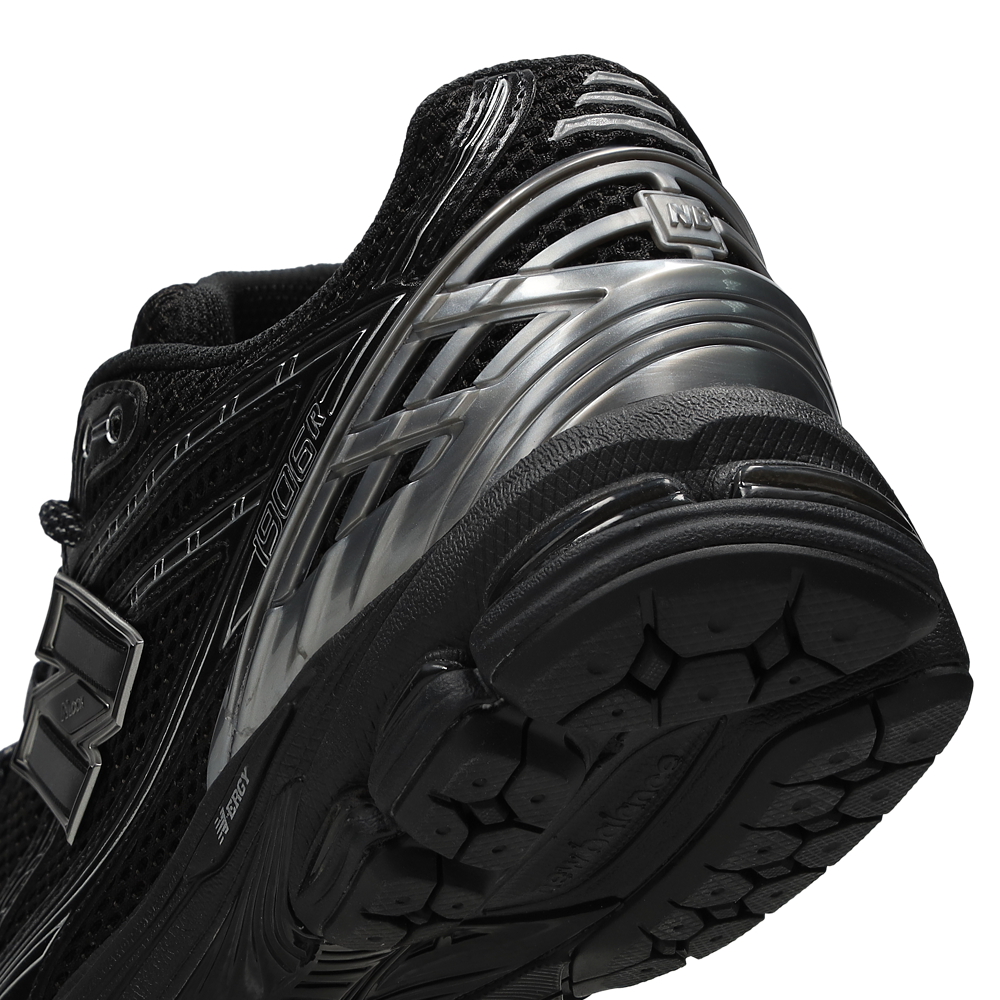 New Balance 1906R “Black”